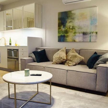 Mennica Residence Apartments By Renters Prestige Warschau Buitenkant foto