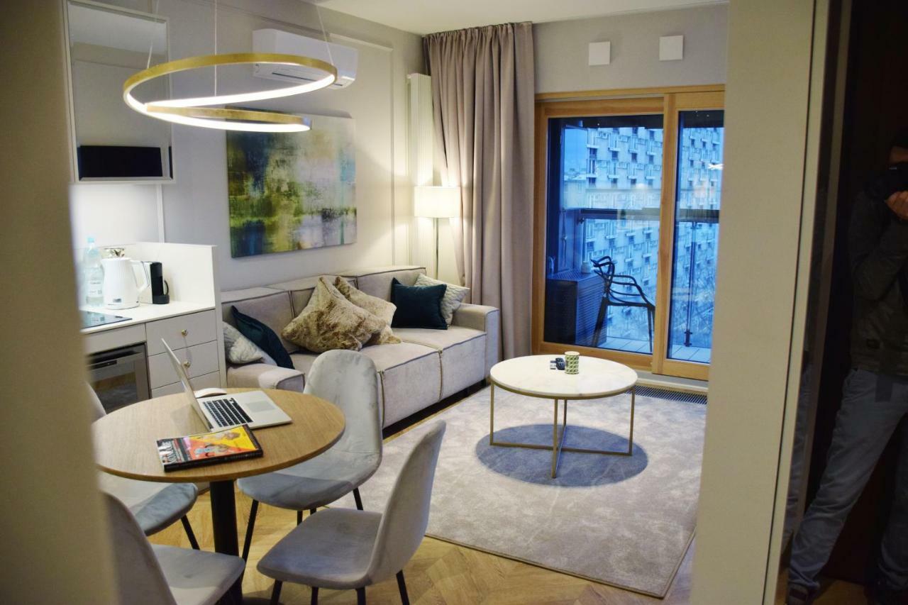 Mennica Residence Apartments By Renters Prestige Warschau Buitenkant foto